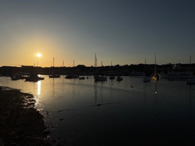 French harbour at sunset — field recording