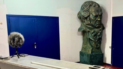 Room-tone session — ECAM — field recording